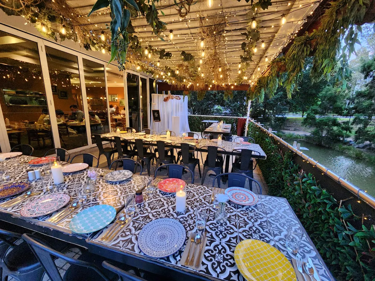 Vibe, Anais Restaurant - Taste of Persia & Shisha