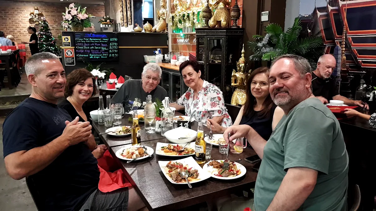 Vibe, Manee Manee Thai Restaurant
