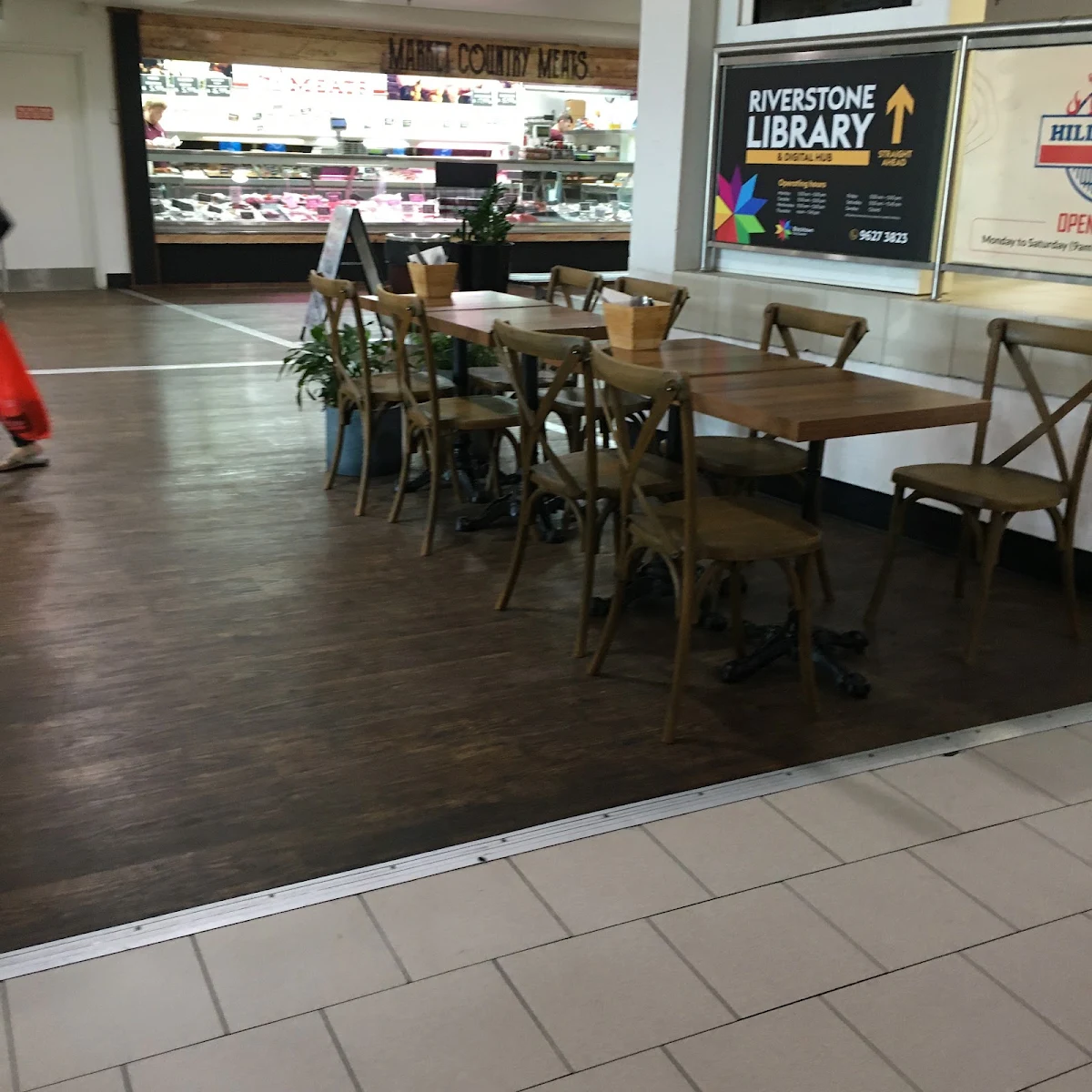 Vibe, Hills Grills Riverstone