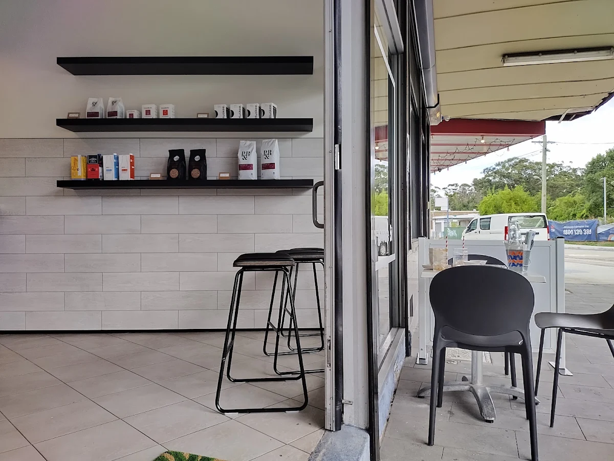 Vibe, At Jen Bakery Cafe
