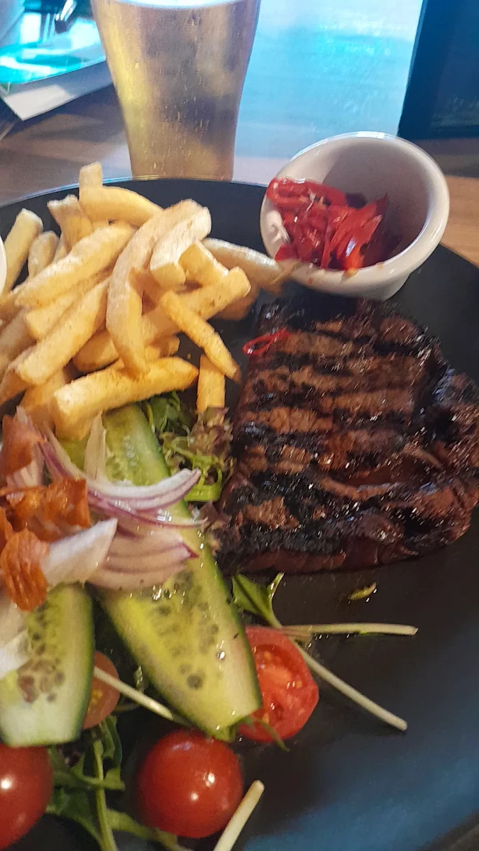 Food & drink, Narellan Hotel