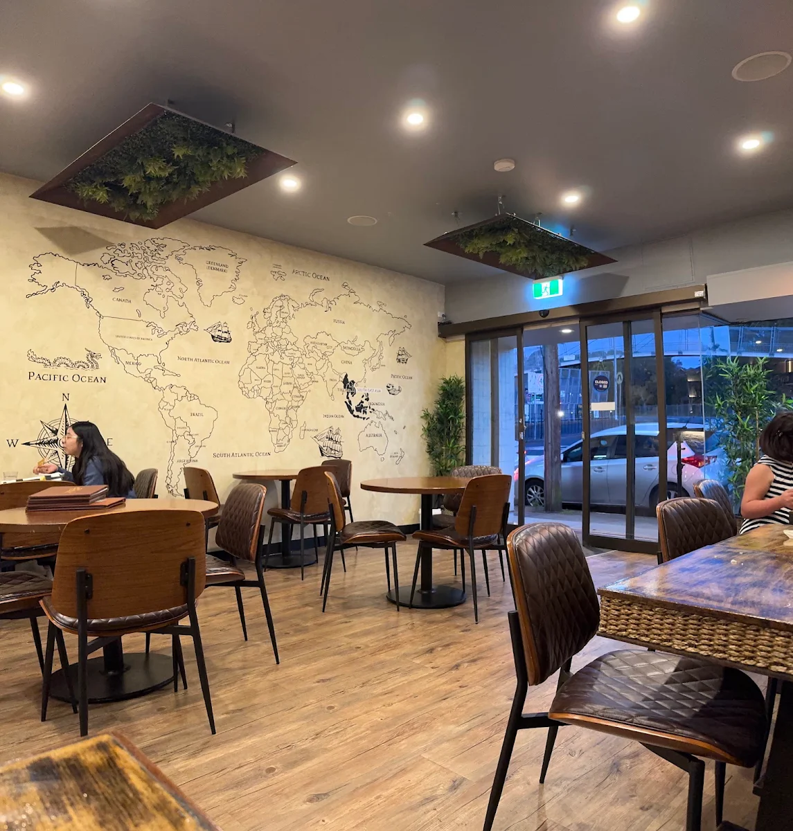 Vibe, The SEAT Restaurant