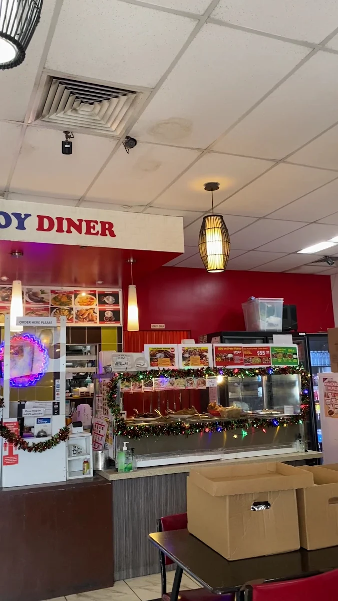 Vibe, Pinoy Diner
