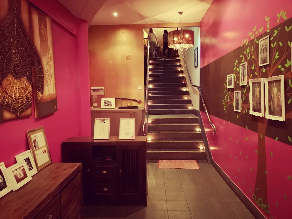 Vibe, Iyara By Sakare Thai cuisine