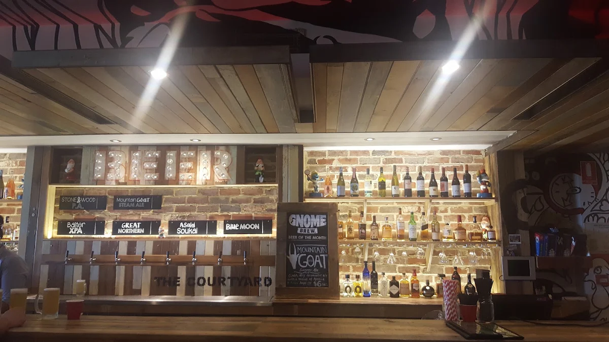 Vibe, Iyara By Sakare Thai cuisine