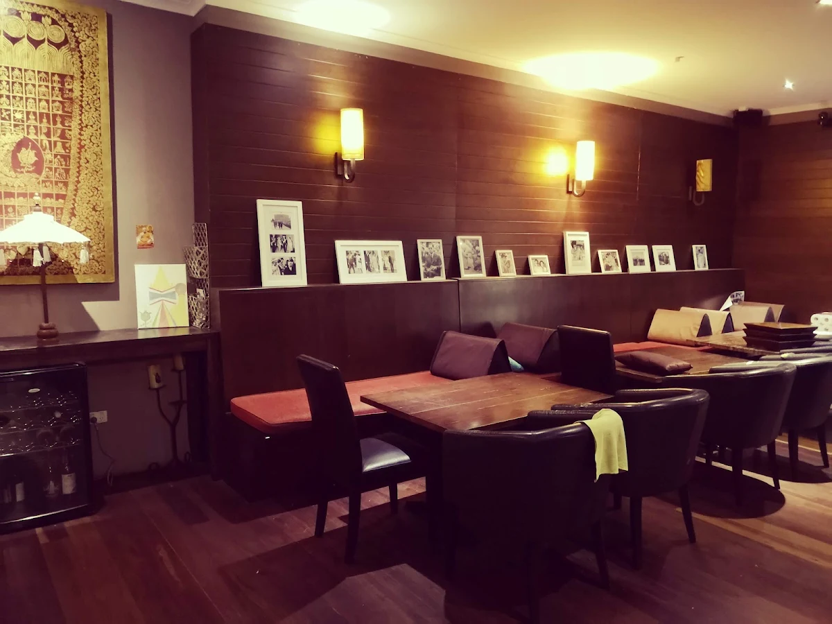 Vibe, Iyara By Sakare Thai cuisine