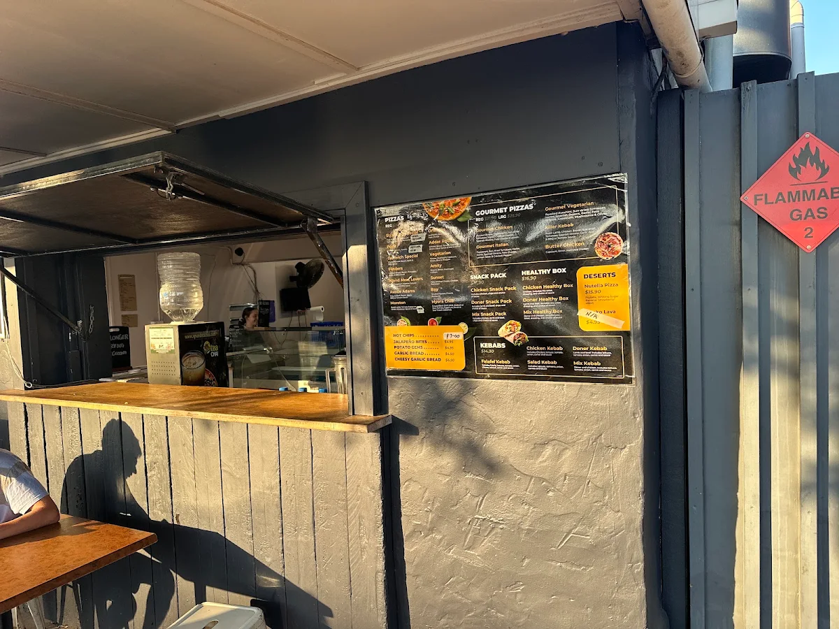 Menu, Straddie Kebab and Pizza