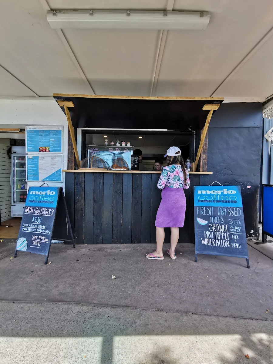 Menu, Straddie Kebab and Pizza