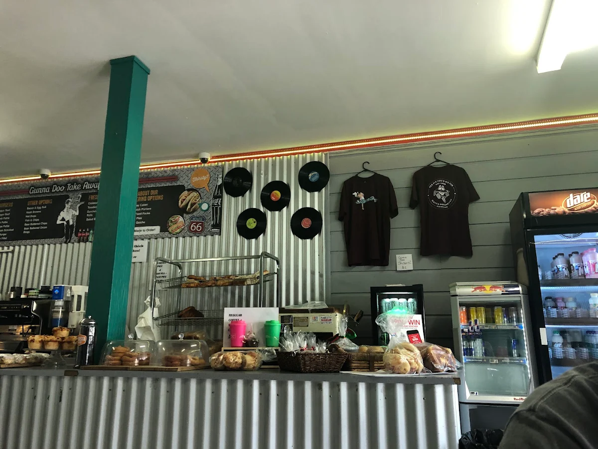 Vibe, Gunna Doo Bakery
