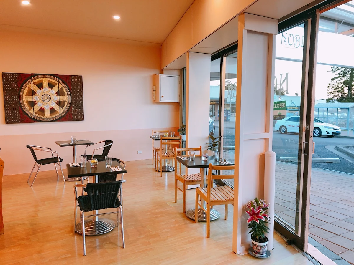 Vibe, Noble Thai