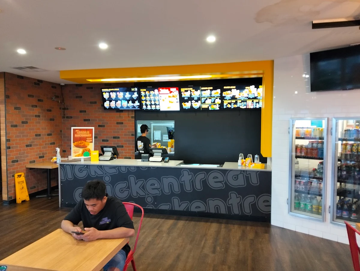 Vibe, Chicken Treat Albany