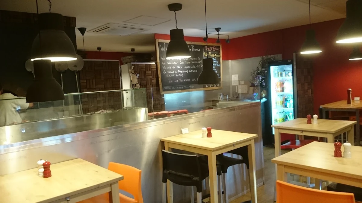Vibe, Slowdough Pizzas CLARKSON