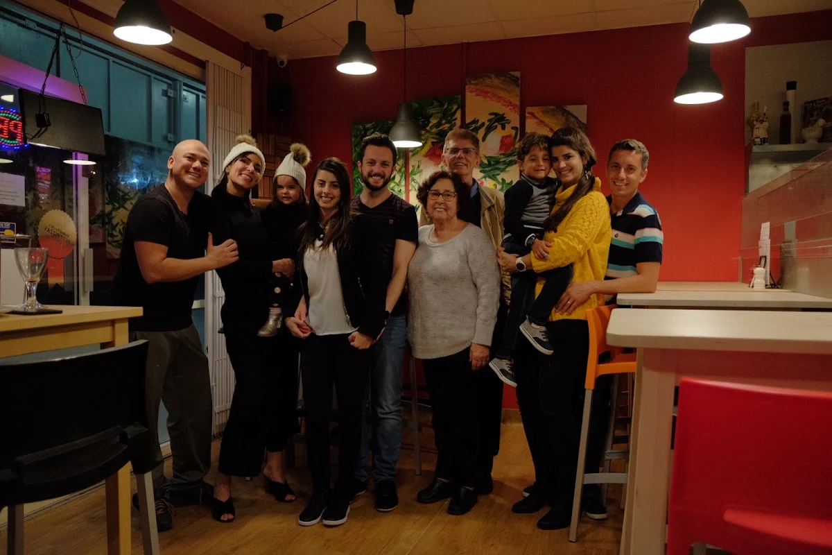 Vibe, Slowdough Pizzas CLARKSON