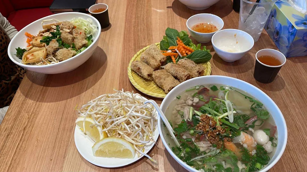 Food & drink, Phuong Nam