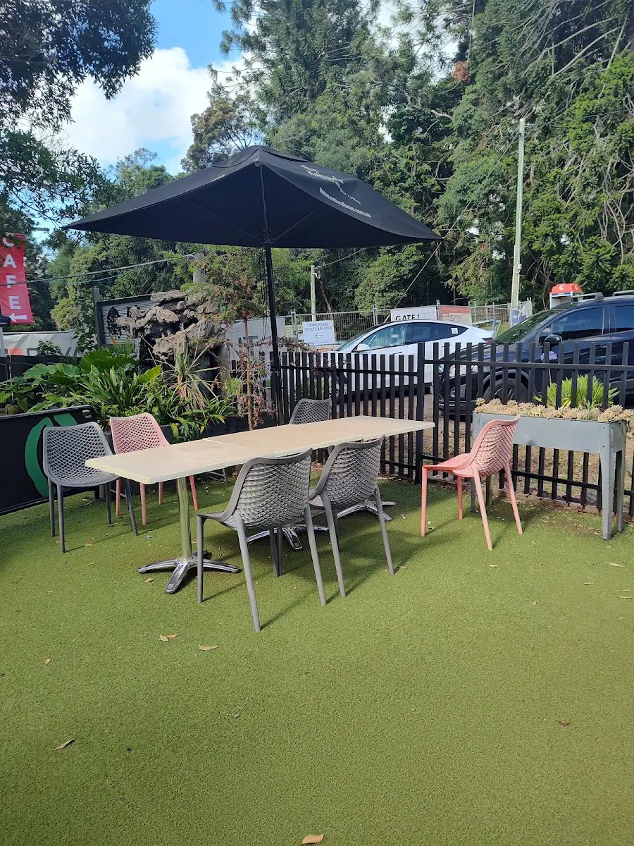 Vibe, Bunya Mountains Tavern