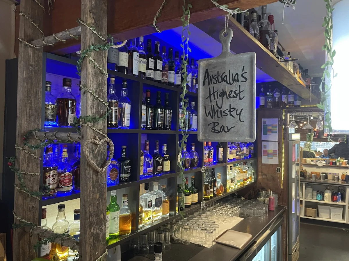 Vibe, Bunya Mountains Tavern