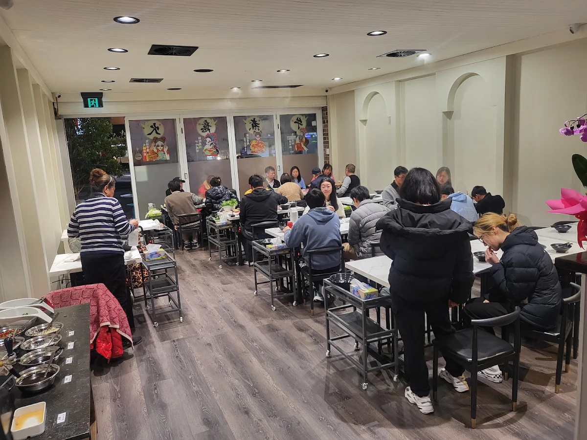 Vibe, New Idea Hotpot (牛煮意火煱店)