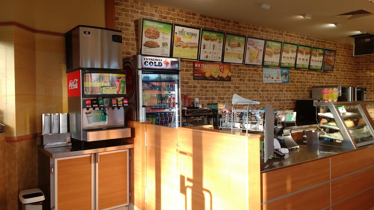 Vibe, Subway Newport