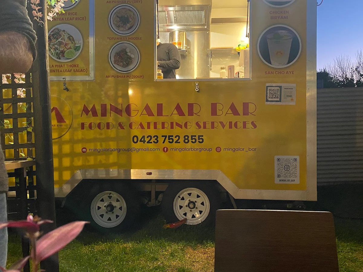 Menu, Mingalar Bar