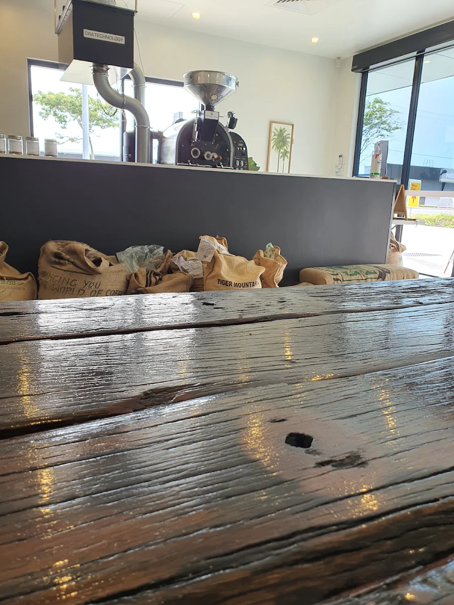 Vibe, Miss Cocoa's