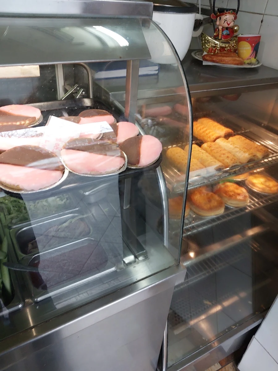 Vibe, Daily Bread Shop