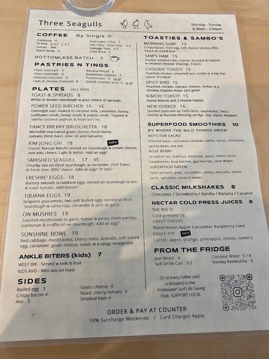 Menu, Three Seagulls