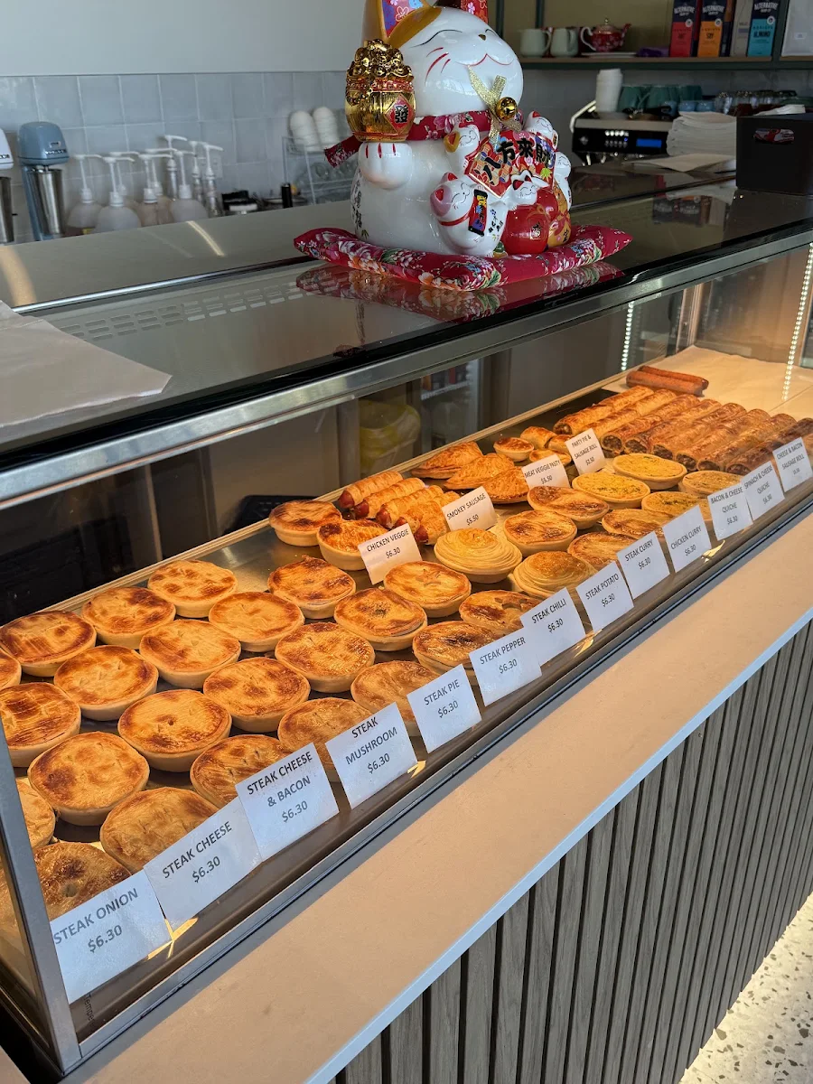 Vibe, Oscar's Bakery