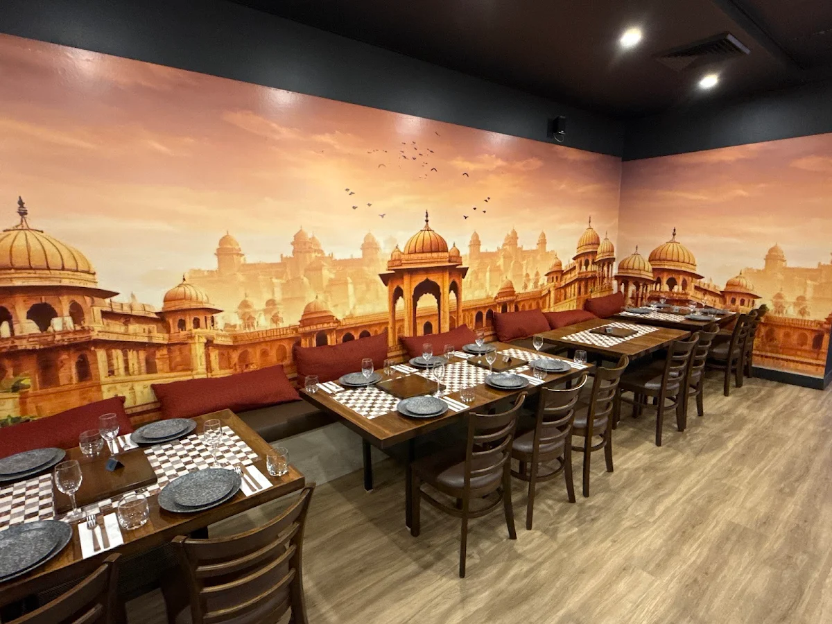 Vibe, SAFFRON AND SPICE INDIAN RESTAURANT AND BAR