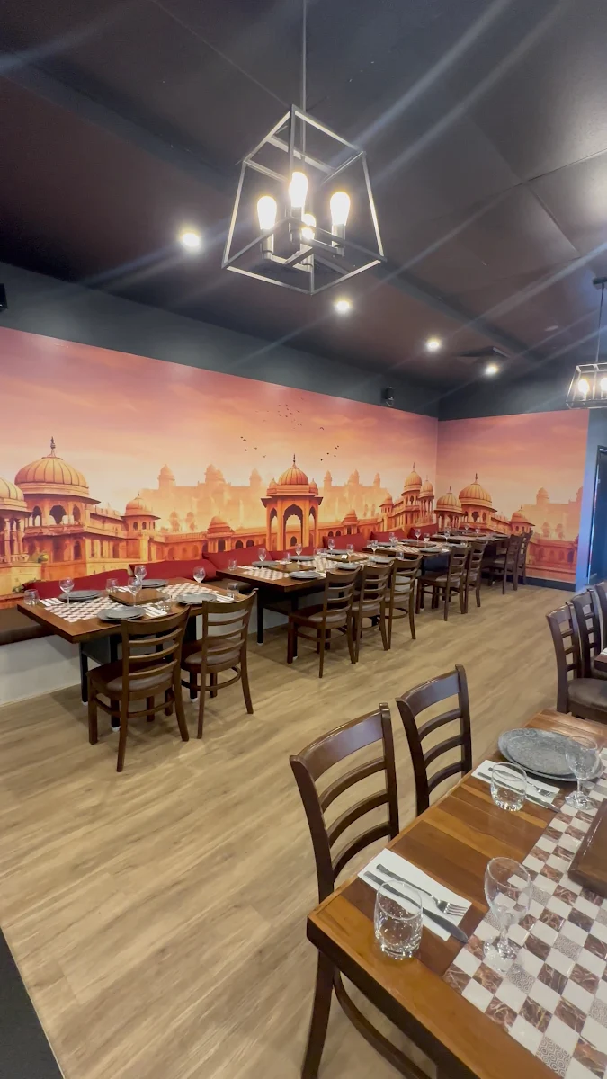 Vibe, SAFFRON AND SPICE INDIAN RESTAURANT AND BAR