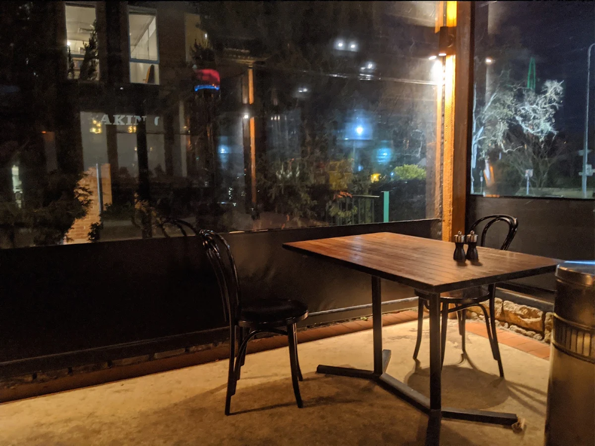 Vibe, Locale Sourdough Pizzeria