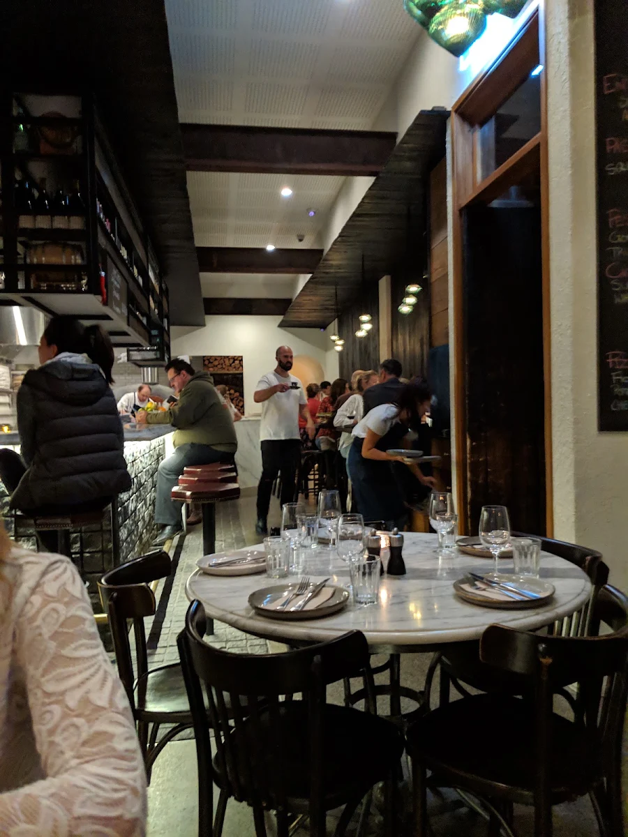 Vibe, Locale Sourdough Pizzeria