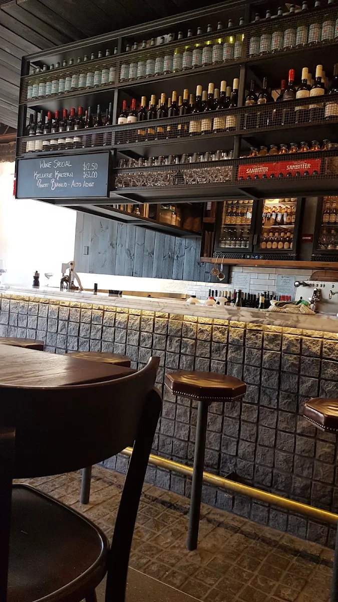 Vibe, Locale Sourdough Pizzeria