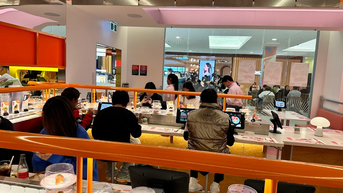 Vibe, Momoto World Square