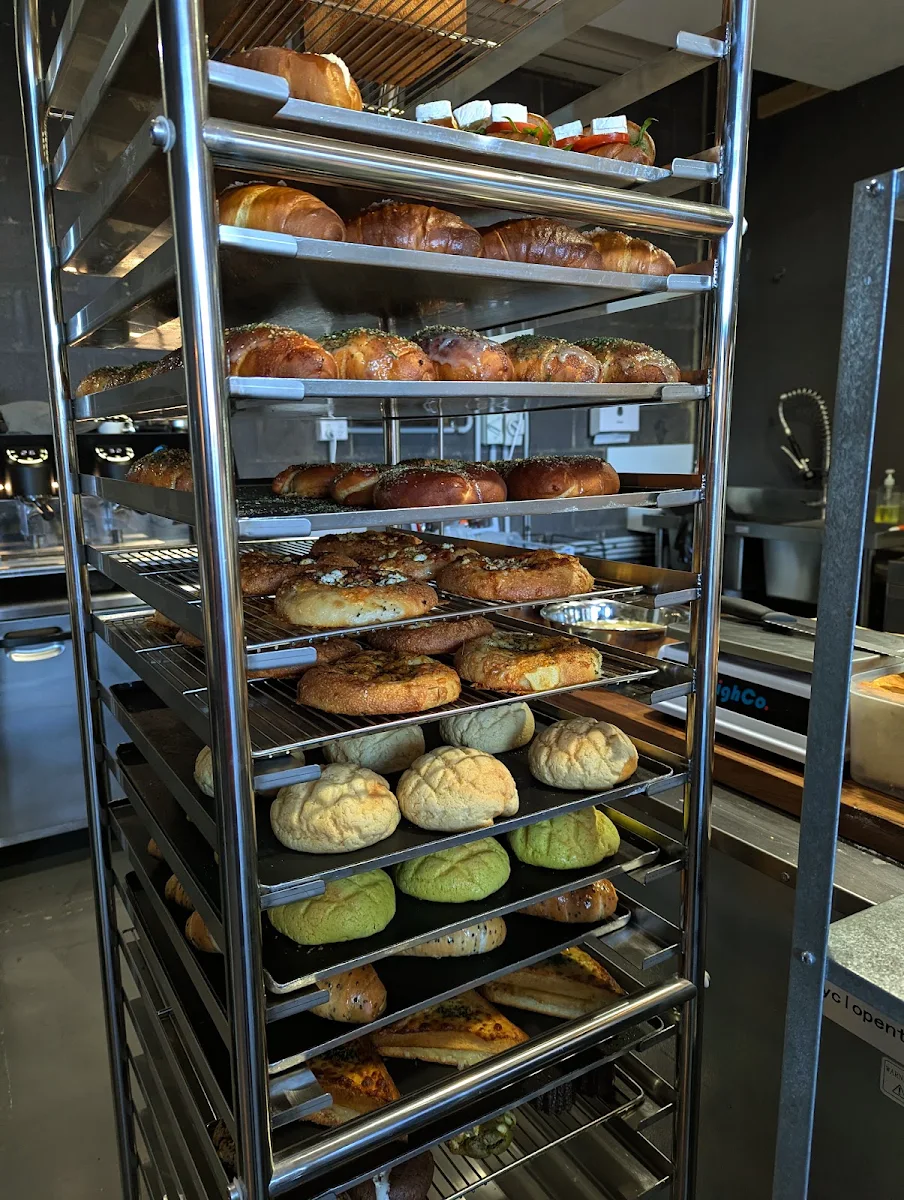 Vibe, Plot Coffee & Bakery