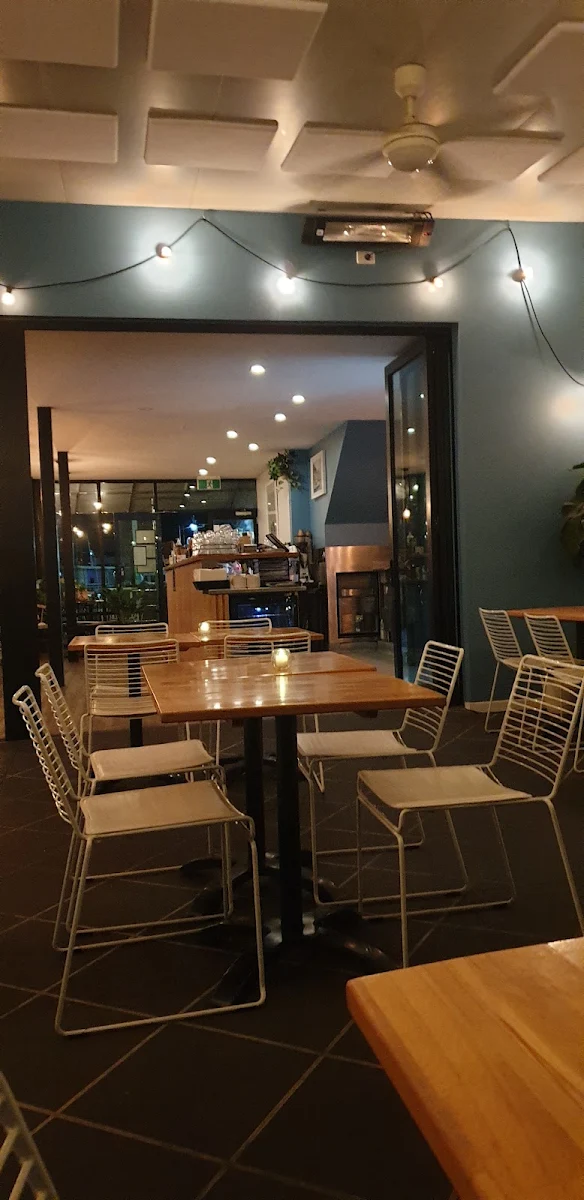 Vibe, Quarterdeck Kitchen + Bar