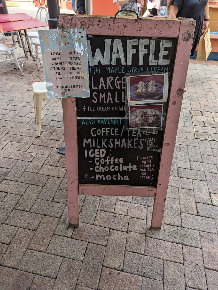 Menu, Freo Icecream & Waffles