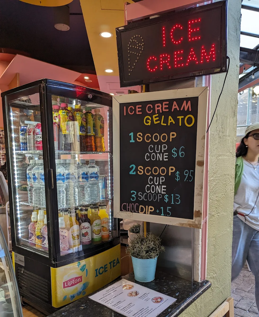 Menu, Freo Icecream & Waffles