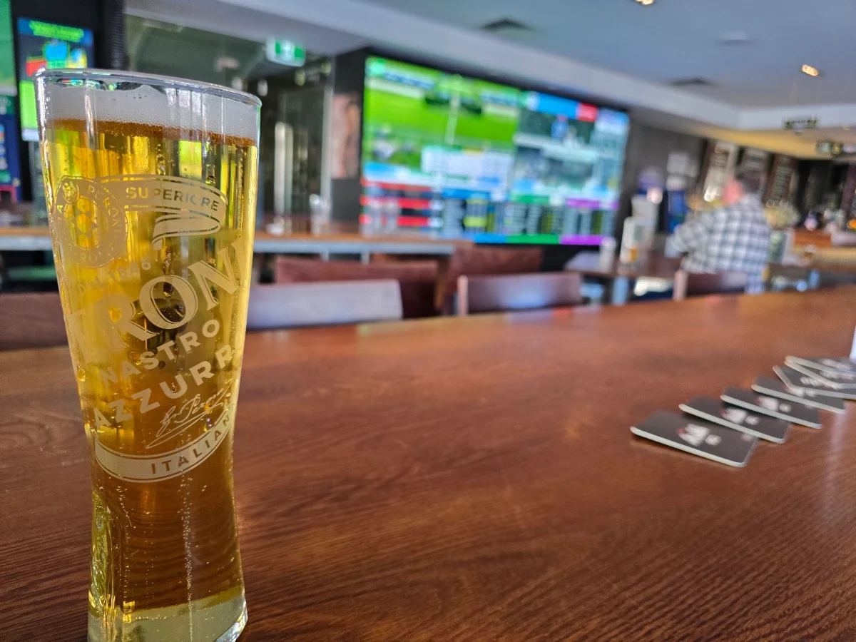 Food & drink, The Royal Hotel QBN