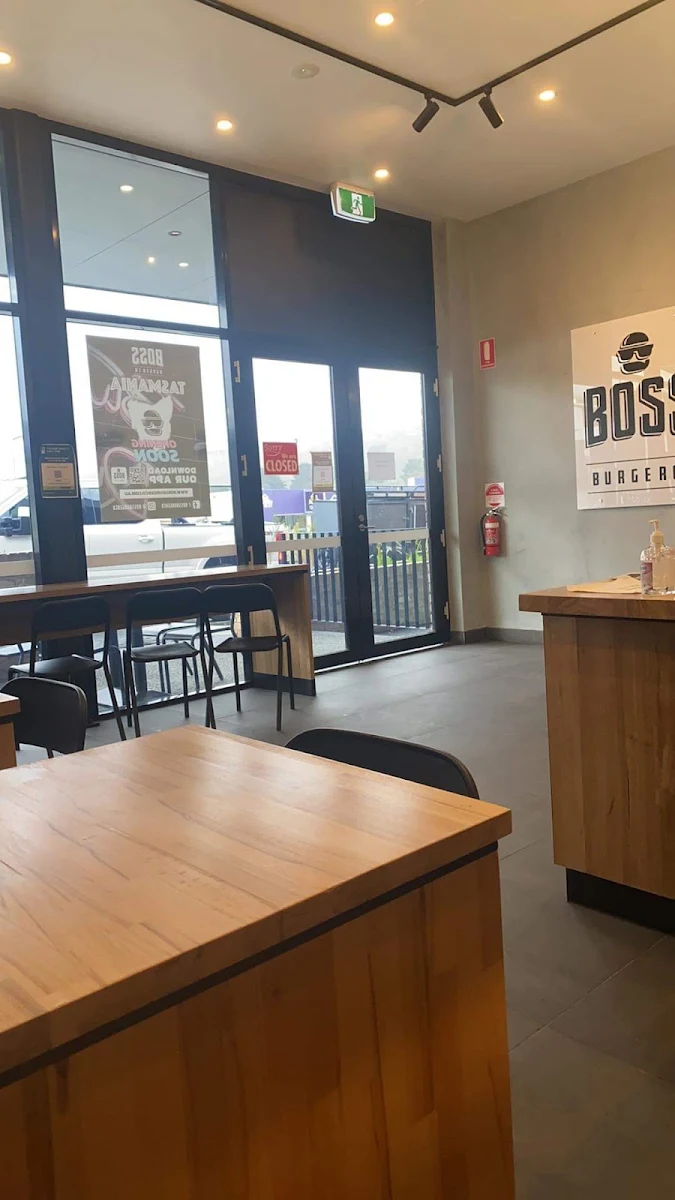 Vibe, Boss Burger Co. Kingston