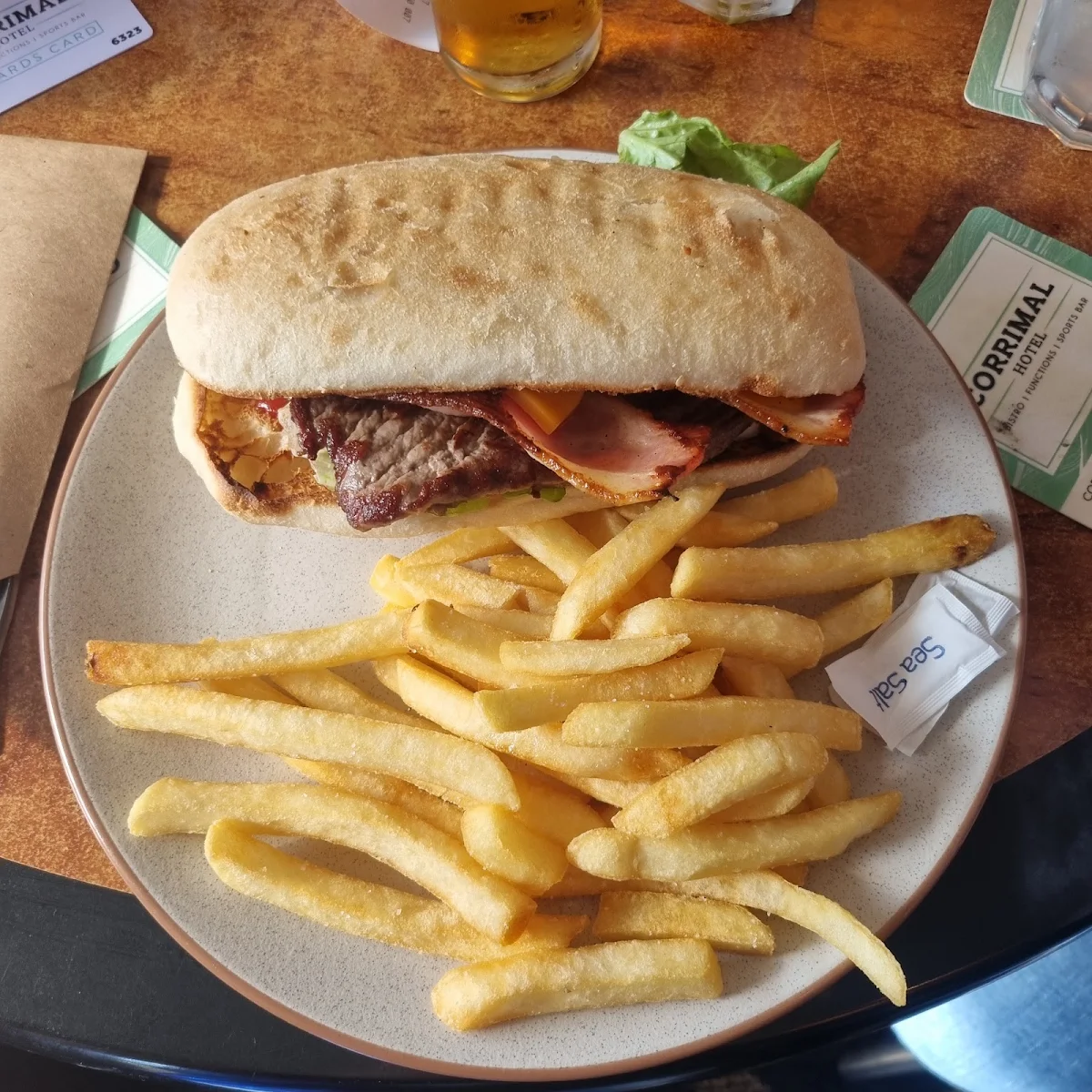 Food & drink, The Corrimal Hotel