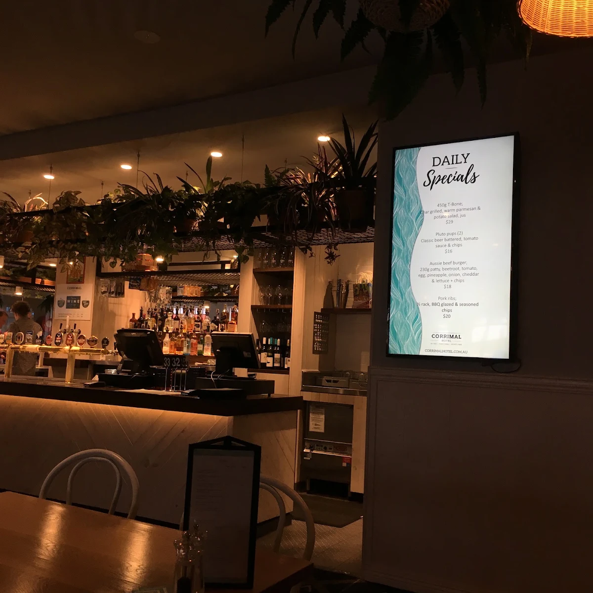 Menu, The Corrimal Hotel