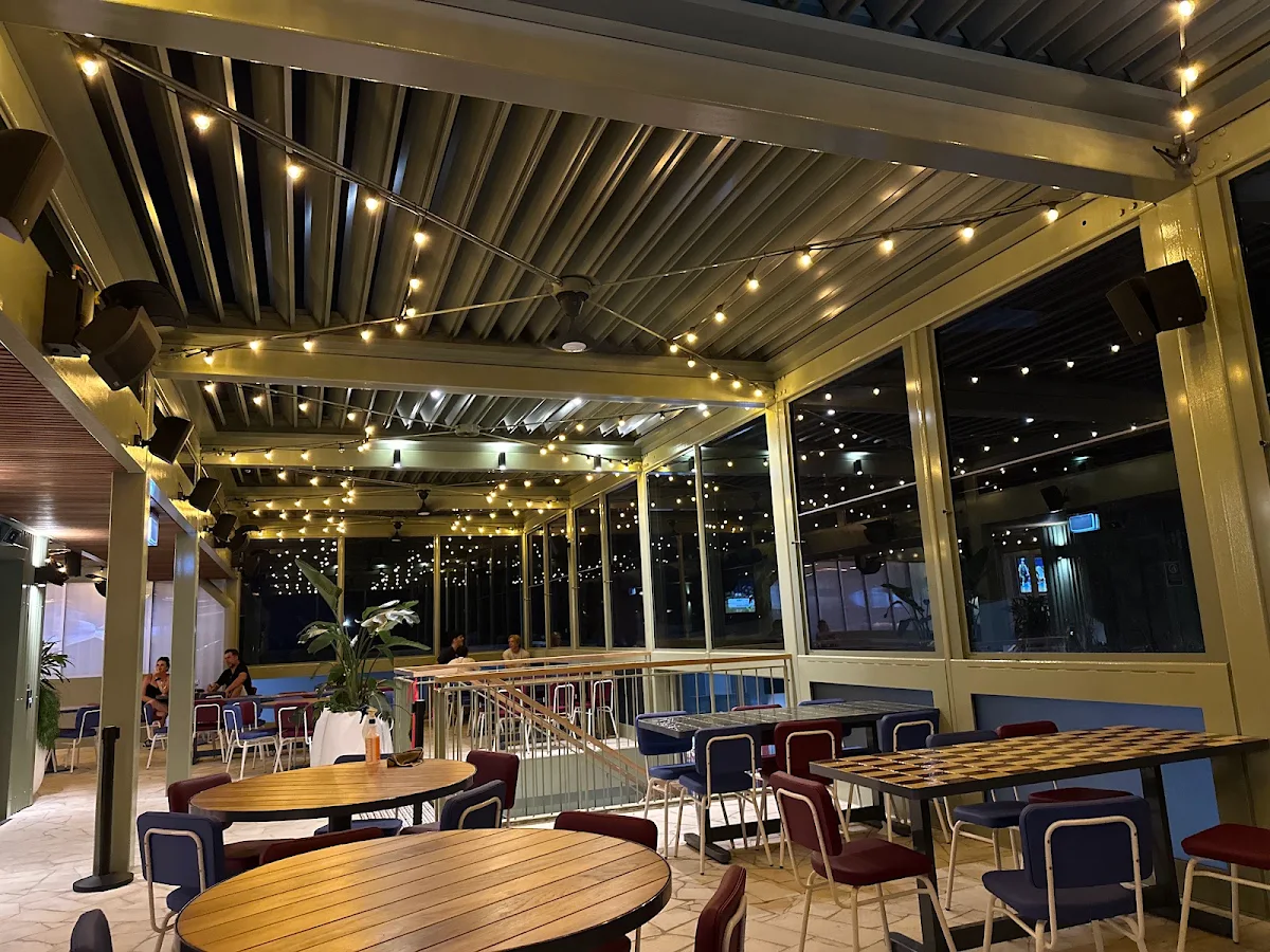 Vibe, The Corrimal Hotel