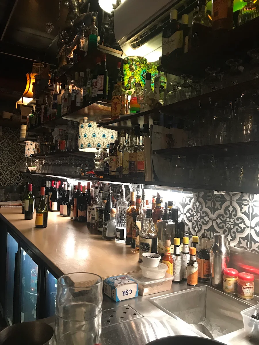 Vibe, Babylon Bar Darwin
