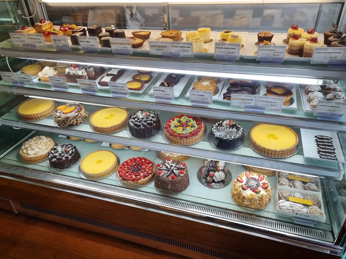 Vibe, La Maison Patisserie