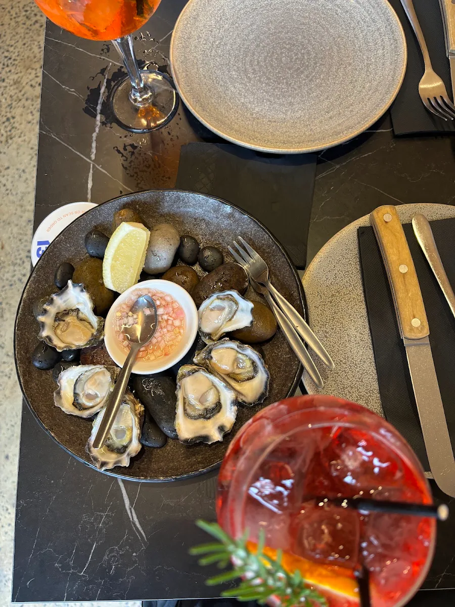 Food & drink, Gerries Bar