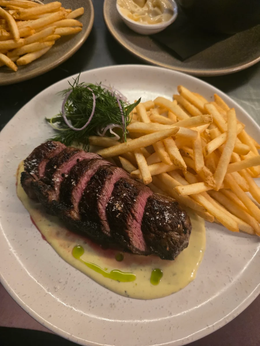 Food & drink, Gerries Bar