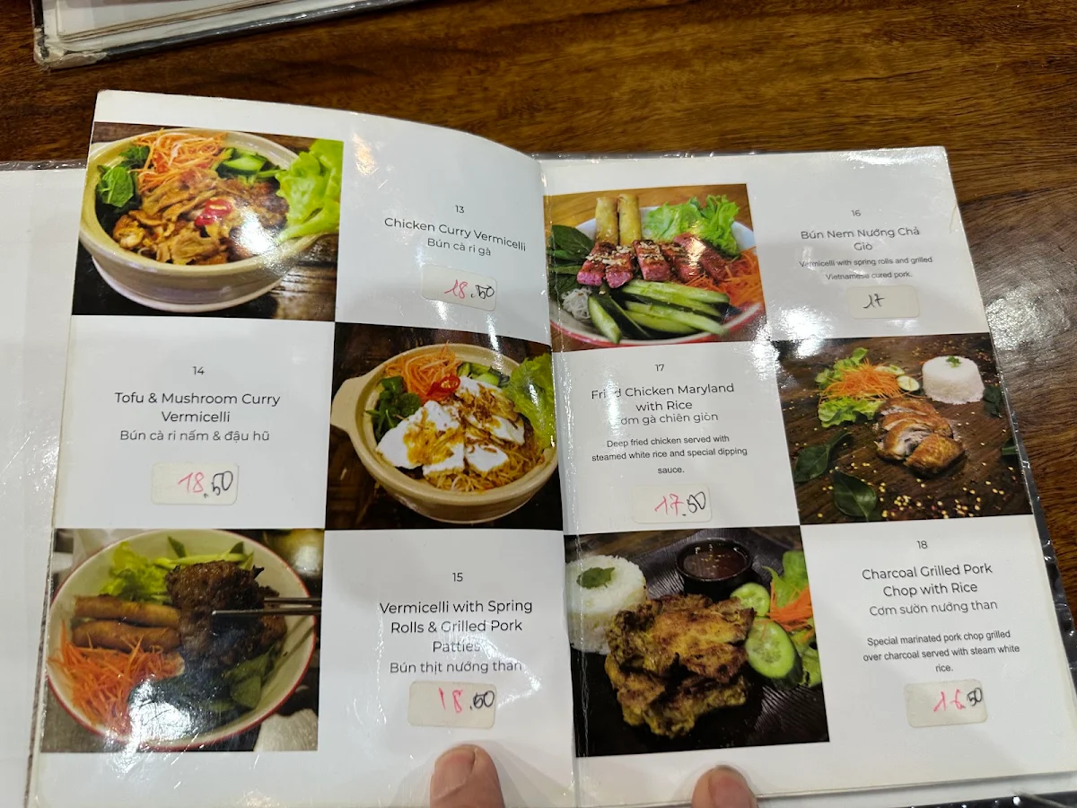 Menu, Me Pho Vietnamese Street Food