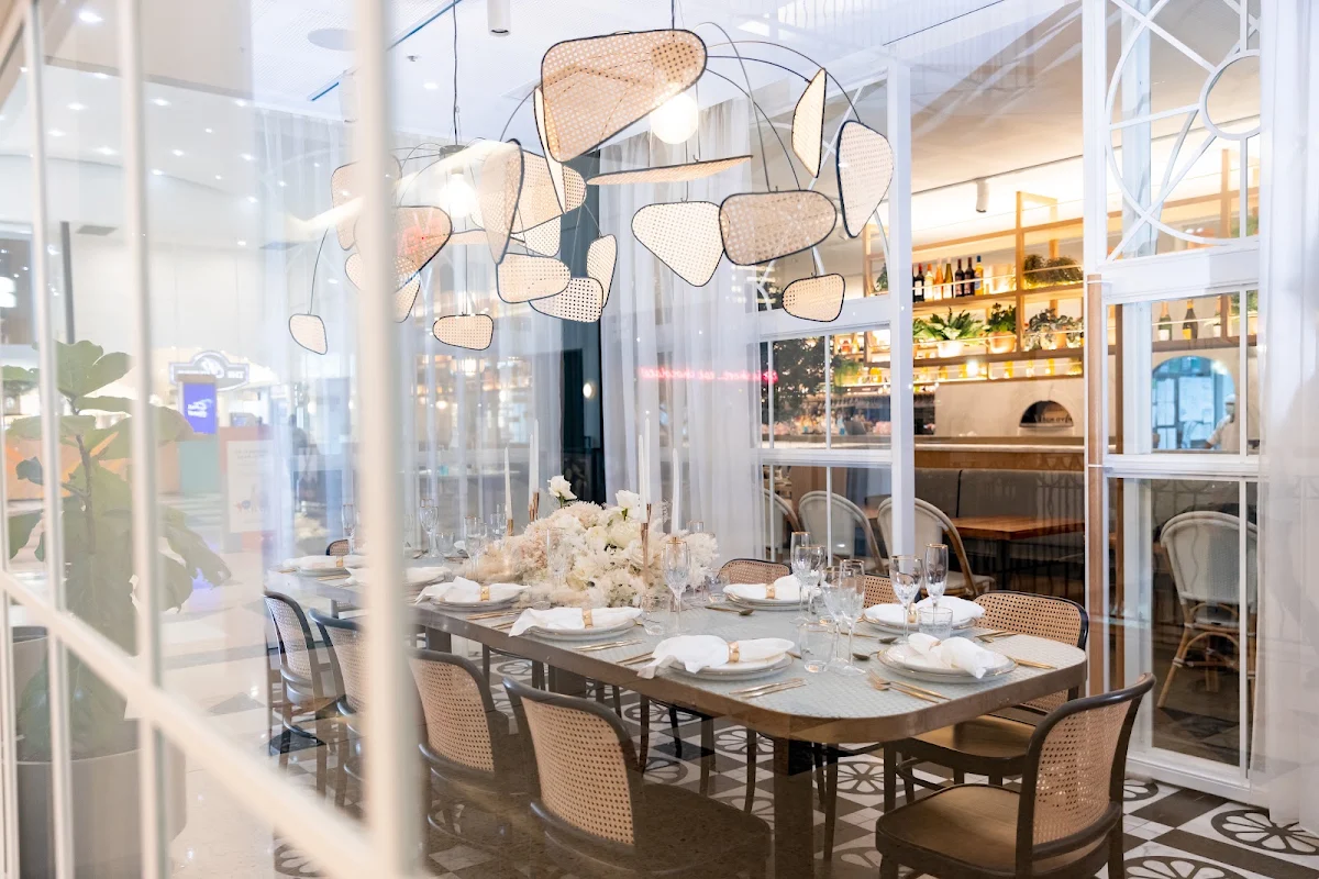 Vibe, Al Aseel Restaurant Castle Hill