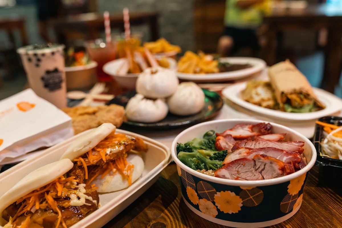 Food & drink, 8 Street Mt Ommaney 八號胡同