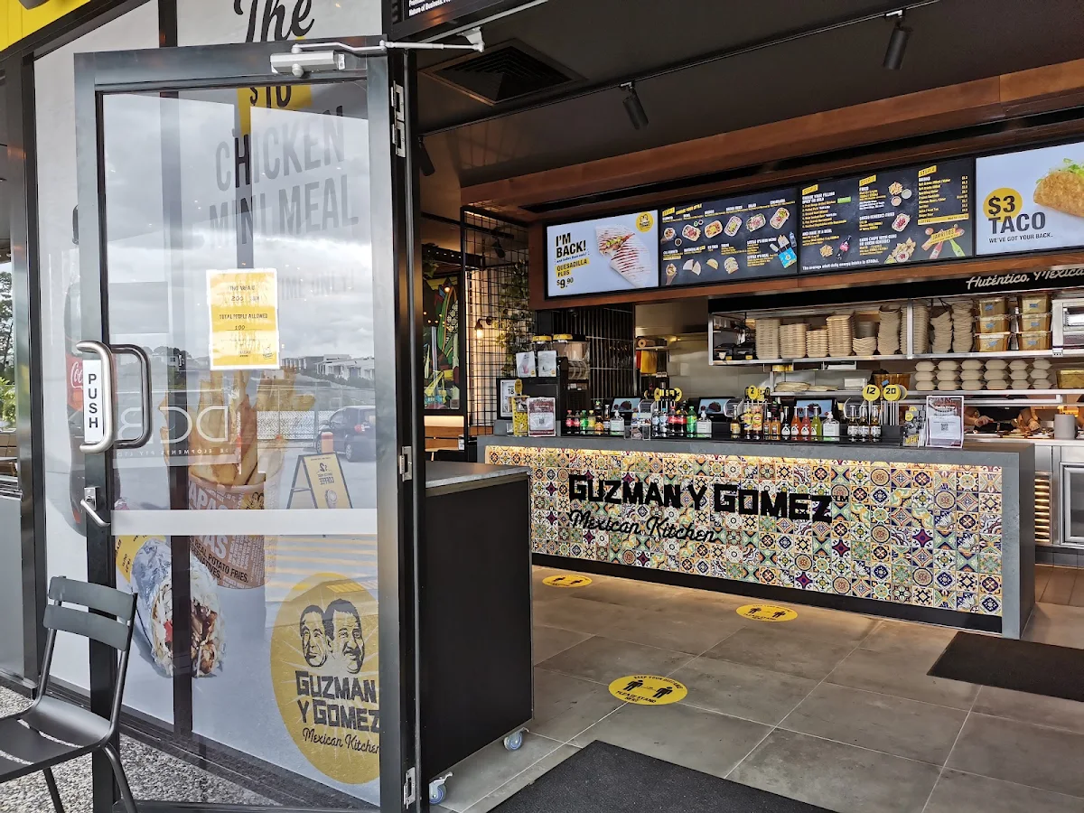 Vibe, Guzman y Gomez - University of Queensland Refectory